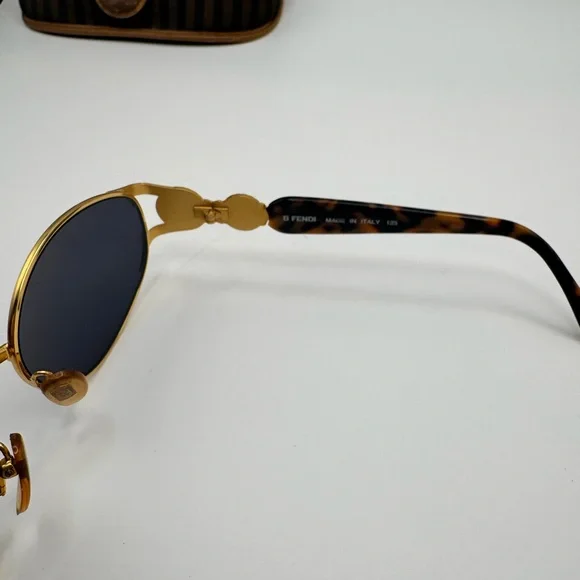 Fendi FS 261 Vintage Gold Oval Sunglasses Blue Lens Tortoise Italy w/ Case - Picture 8 of 10